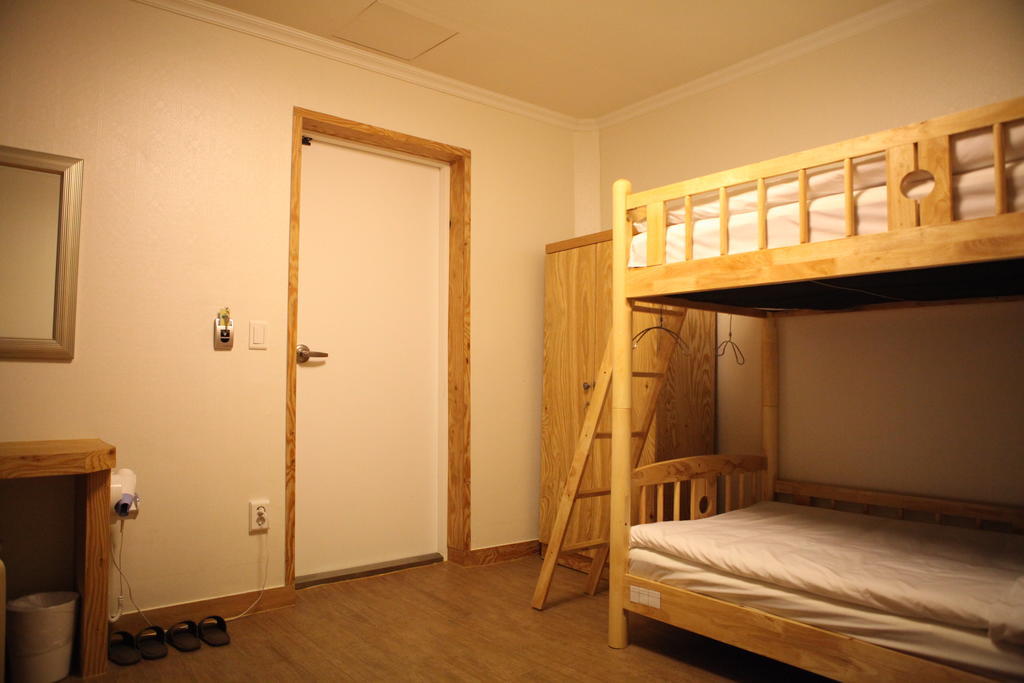 Atti Guesthouse Seoul Ruang foto