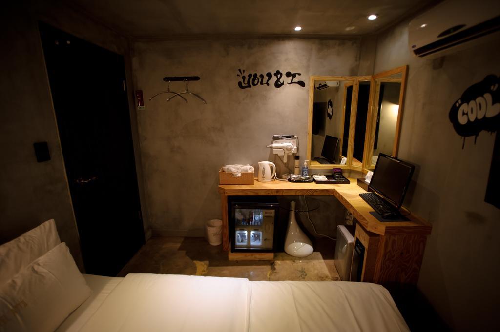 Atti Guesthouse Seoul Bagian luar foto