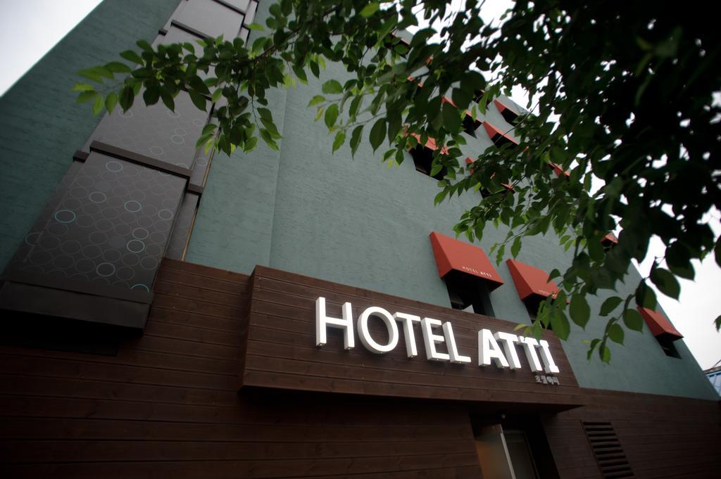 Atti Guesthouse Seoul Bagian luar foto