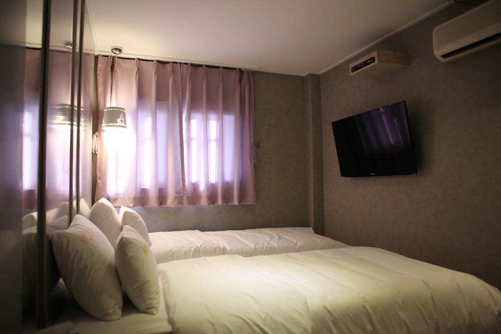 Atti Guesthouse Seoul Bagian luar foto