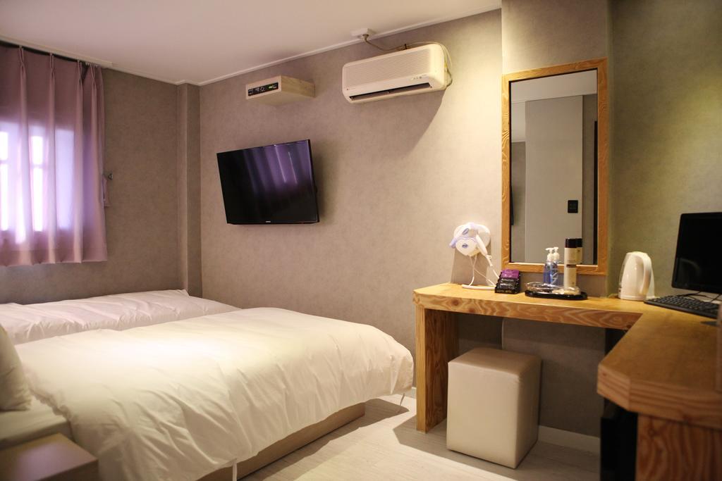 Atti Guesthouse Seoul Bagian luar foto