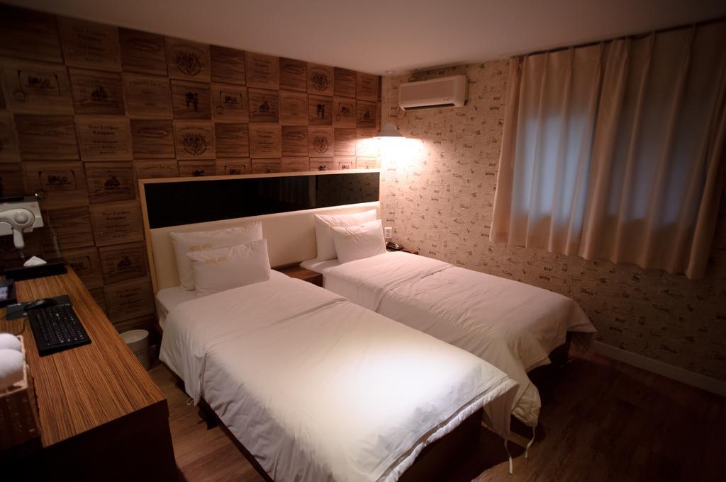 Atti Guesthouse Seoul Bagian luar foto