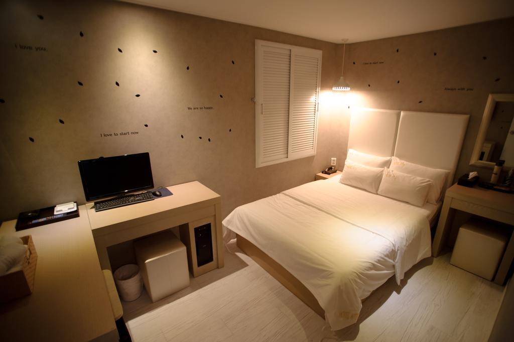 Atti Guesthouse Seoul Bagian luar foto