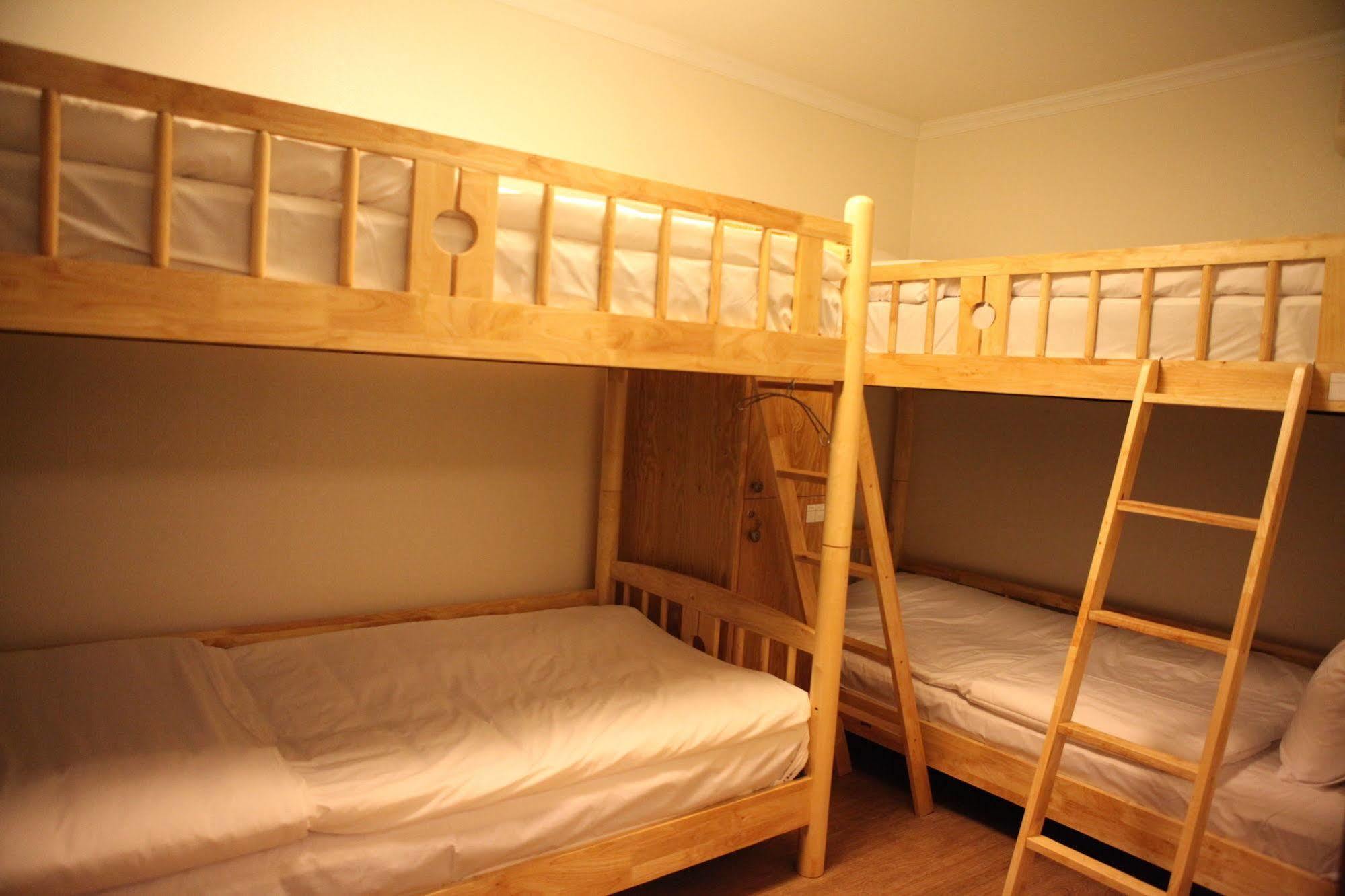 Atti Guesthouse Seoul Bagian luar foto