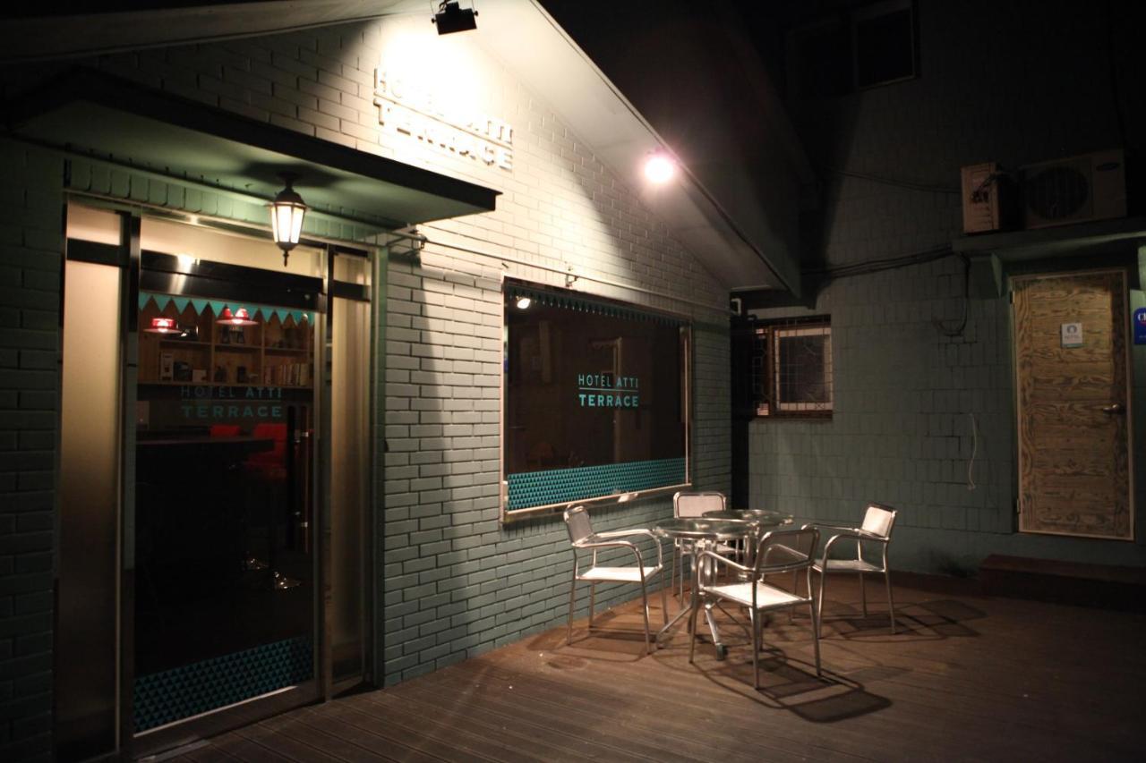 Atti Guesthouse Seoul Bagian luar foto